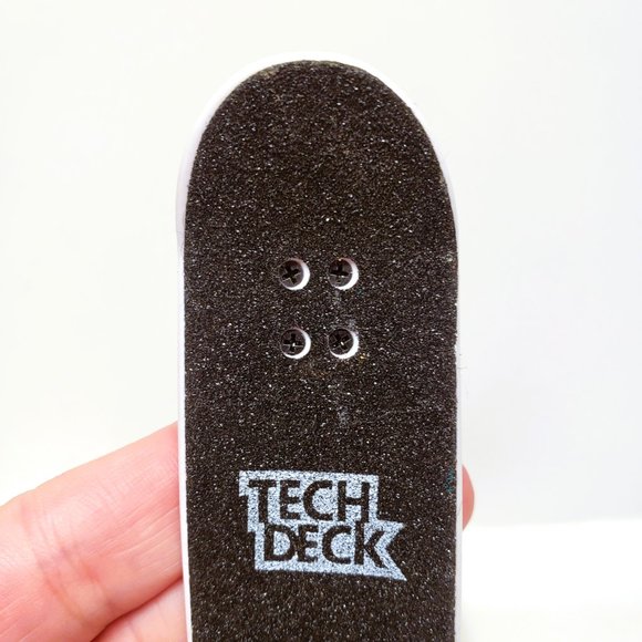 Tech Deck Finger Skate Board Lot of 2 Felipe Plan B Sovrn MMXIX Ryan - Picture 5 of 8